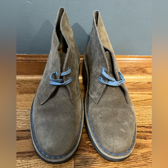 Clark’s Originals - Picture 1 of 2